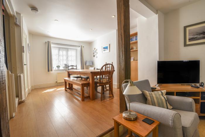 21 Mill Green, Lyme Regis, Dorset. Beach and eateries nearby, pet-friendly and enclosed lawn garden.