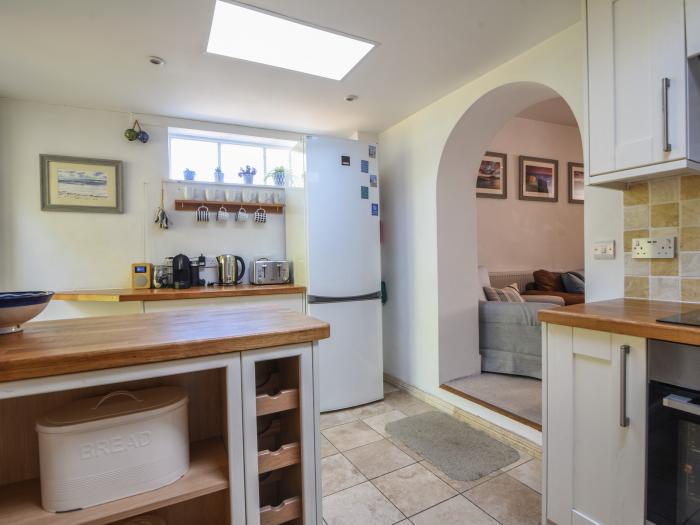 21 Mill Green, Lyme Regis, Dorset. Beach and eateries nearby, pet-friendly and enclosed lawn garden.