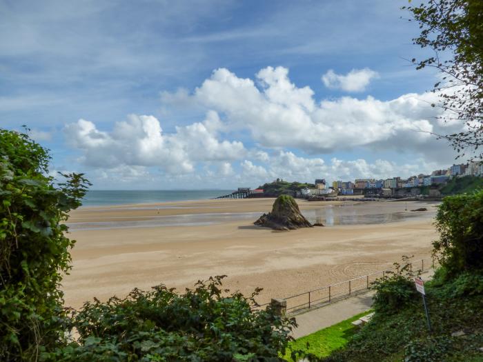 Cornerstones Brython, Tenby