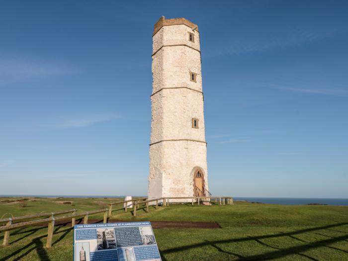 Highcliffe Cottage, Flamborough, East Riding of Yorkshire. Smart TV. Open plan. In a Nature Reserve.