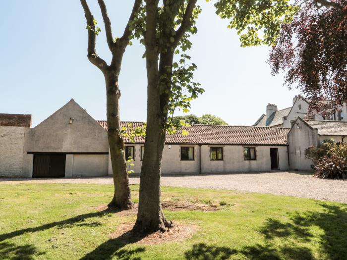 Highcliffe Cottage, Flamborough, East Riding of Yorkshire. Smart TV. Open plan. In a Nature Reserve.