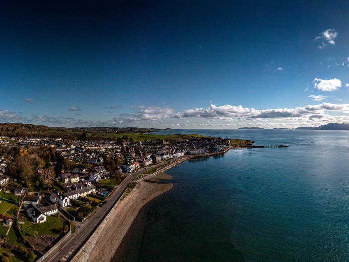 Tros Yr Afon, Beaumaris