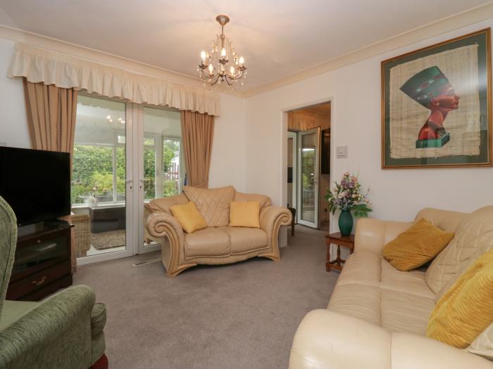 The Bird's Nest is in Bowness-On-Windermere, Cumbria. Three-bedroom bungalow in national park. Pets.