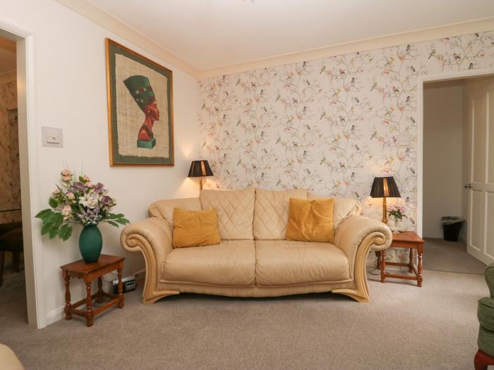 The Bird's Nest is in Bowness-On-Windermere, Cumbria. Three-bedroom bungalow in national park. Pets.