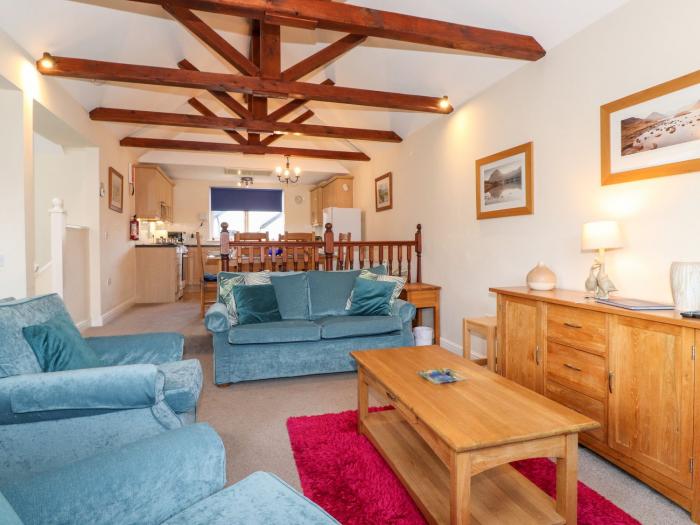 Mallard Cottage is in Penrith, Cumbria. In a National Park. Private parking. Reverse-level. En-suite