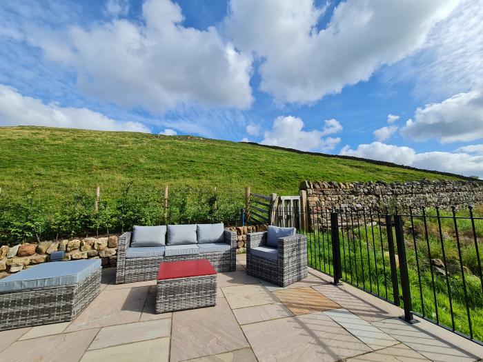 Whinstone, near Appleby-In-Westmorland, Cumbria. In an AONB. Off-road parking. Reverse-level. Patio.