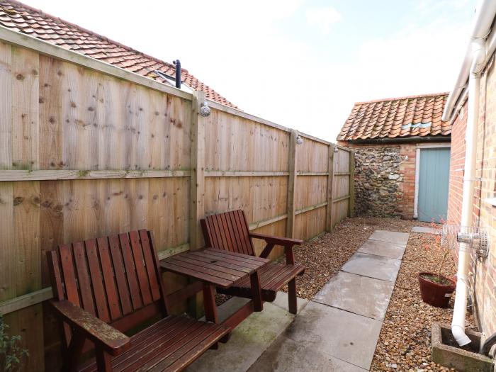 Fieldview Cottage, Great Massingham, Norfolk, 3 bed, enclosed garden, pet-friendly, close to shops