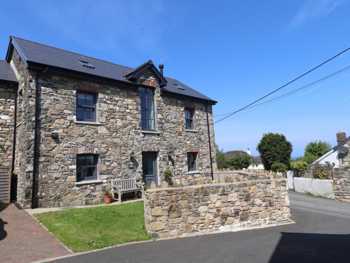 The Pottery in Newport, Pembrokeshire, woodburning stove, Pembrokeshire Coast National Park, parking