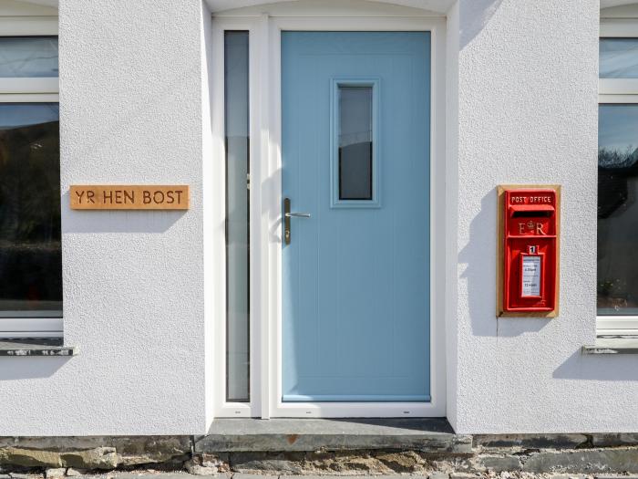 Yr Hen Bost, Mallwyd, Gwynedd. Countryside views, in national park. External games room and storage,