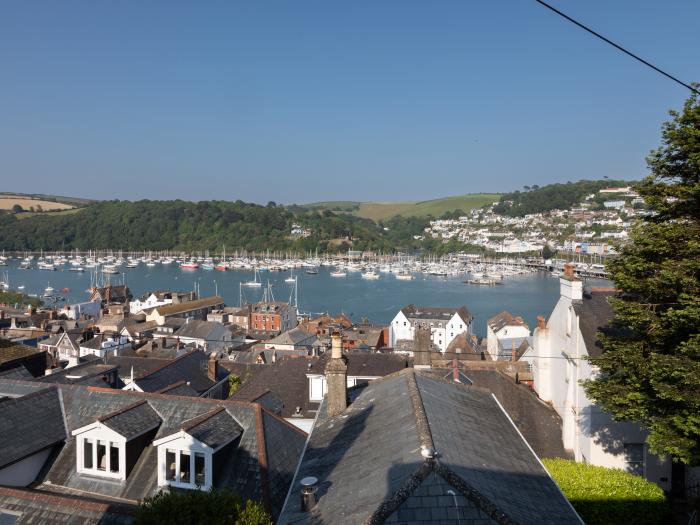 44 Above Town Dartmouth, Devon. Smart TV. Parking available. Enclosed garden. River view. Near beach