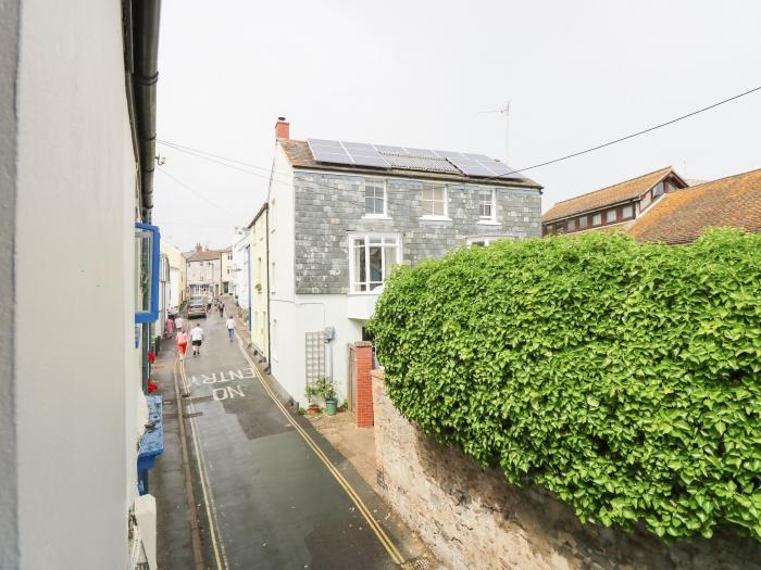 Riverdance Cottage, Lyme Regis, Dorset, Jurassic Coast. Close to amenities. Serene location. 2 beds.