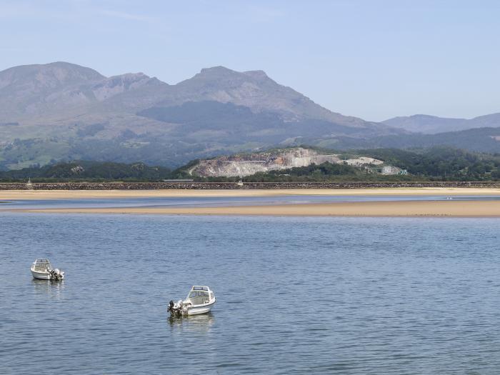 Blackrock First Floor Apartment, Porthmadog