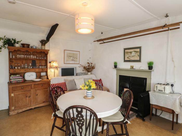 Groesffordd, Bontnewydd, Gwynedd, countryside views barbecue, ground-floor living near national park