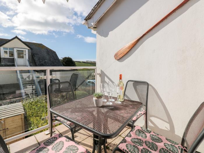 3 West Park Mews, Hope Cove, Devon, balcony, close to the beach and amenities, reverse-level, pets,