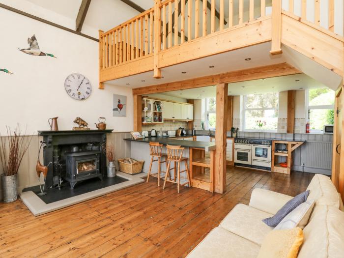 St. Marks School House, Rhayader, Mid Wales, Powys, Romantic, Countryside views. Open-plan, En-suite