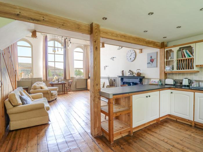 St. Marks School House, Rhayader, Mid Wales, Powys, Romantic, Countryside views. Open-plan, En-suite