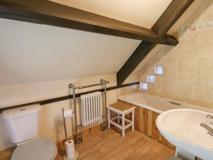 St. Marks School House, Rhayader, Mid Wales, Powys, Romantic, Countryside views. Open-plan, En-suite