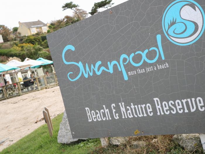 Surfers Retreat, Falmouth