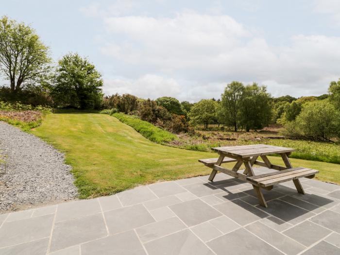 Llugwy Pod, Capel Garmon near Betws-Y-Coed, Conwy, North Wales, In Eryri National Park, Studio-style