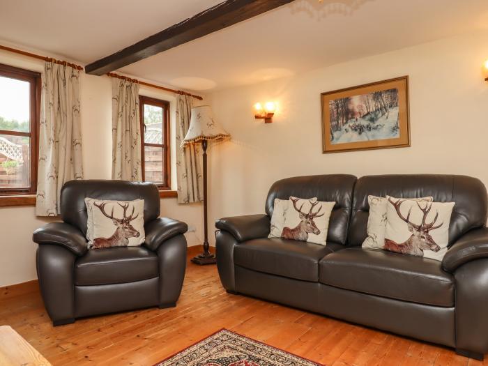 Northwood Barn near Okehampton, Devon. Traditional. Pet and child friendly. Electric fire. Smart TV.