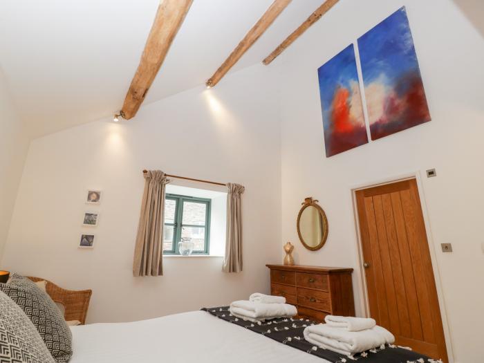 Owl Barn, Leominster, Smart TV, Woodburning stove, Hot Tub, Family Rooms, En-suite Bathrooms, Garden