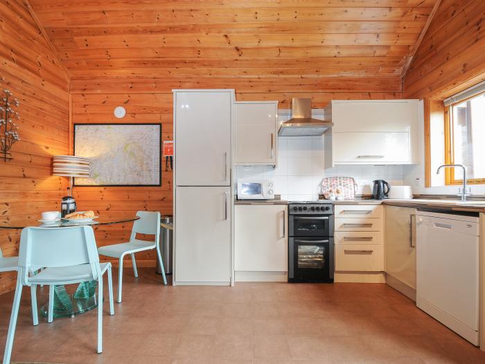 Trebah in St Breward, Cornwall, open-plan, ground-floor bedrooms, barbecue, off-road parking, 2 bed.