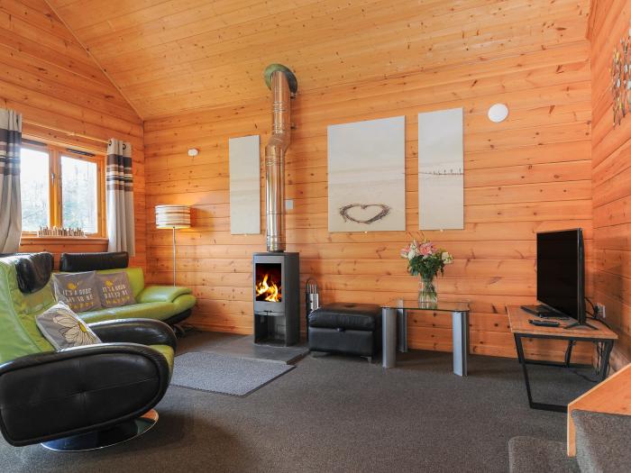 Trevano, St Breward, Cornwall, dog-friendly, family-friendly, open-plan, woodburning stove, parking.