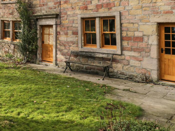 Bay Horse Farm, Skipton, North Yorkshire. Five bedrooms. Semi-detached farmhouse & walking location.