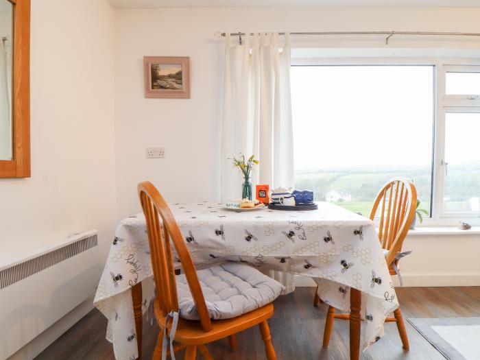 Sandyfeet in Roskear Croft near Camborne, Cornwall sleeping two in one bedroom - two pets, Smart TV.