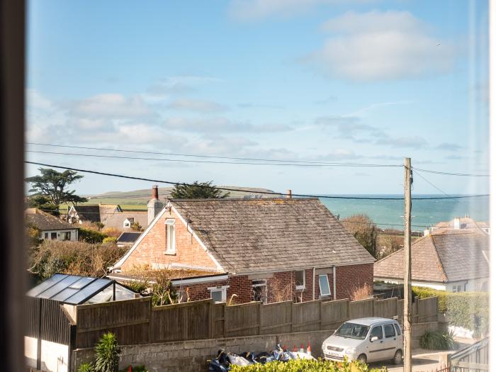 Dolphin's Barn, Trevone in Cornwall, family-friendly, sea views, large, close to beach and amenities