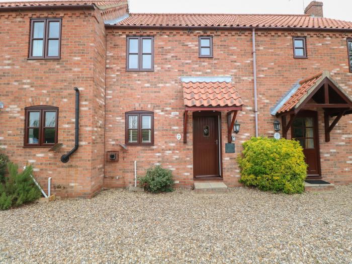 10 Ruston Reaches, East Ruston near Stalham, Norfolk. Smart TV. Countryside views. Wildlife on-site.