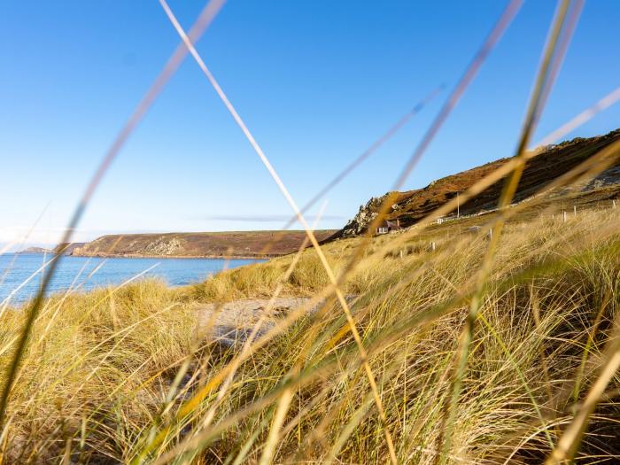 Sea the View, Sennen, hot tub, 2-bed, outstanding views, woodburning stove, dishwasher, pet-friendly