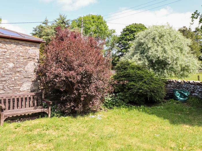 Cranesbill Barn, Newbiggin-on-Lune near Kirkby Stephen, Cumbria. In a National Park. Dog welcome. TV