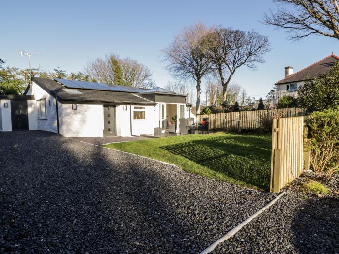 The Cottage at Cromlech Manor Farm, Llanfair-Mathafarn-Eithaf near Benllech, Anglesey. Dog-friendly.