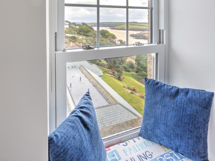 The Tower, 5 Corisande Manor, Newquay, Cornwall, private balcony, off-road parking, pretty sea view