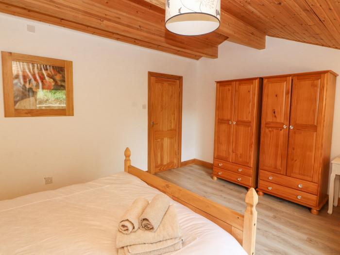 Saddleback Lodge, Yanwath, Penrith, Cumbria. Woodburning stove. Off-road parking for 2 cars. Oil CH.