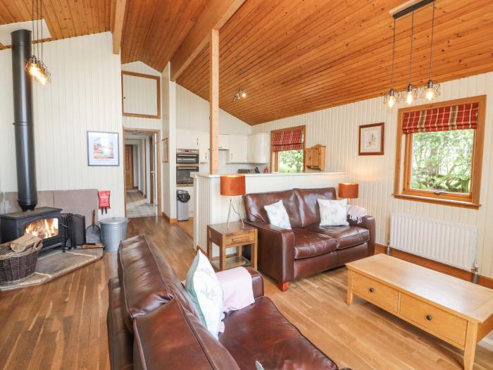 Saddleback Lodge, Yanwath, Penrith, Cumbria. Woodburning stove. Off-road parking for 2 cars. Oil CH.