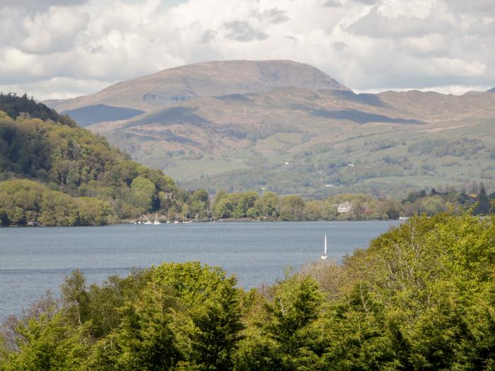 Saddleback Lodge, Yanwath, Penrith, Cumbria. Woodburning stove. Off-road parking for 2 cars. Oil CH.