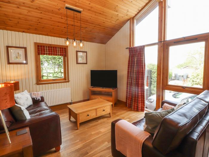 Saddleback Lodge, Yanwath, Penrith, Cumbria. Woodburning stove. Off-road parking for 2 cars. Oil CH.