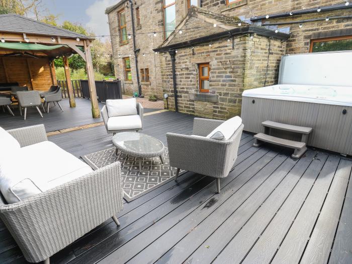 The Old Post Office in Holmfirth in West Yorkshire. Grand 7-bedroom home with hot tub and EV charger