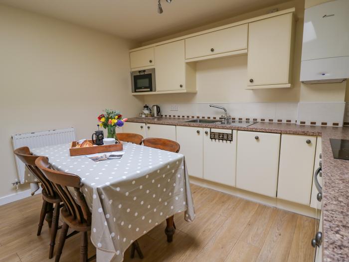 The Faulkner in Nantmel near Rhayader, Mid Wales, private decking, pet-friendly, off-road parking,.