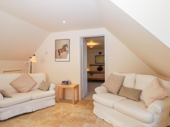 The Annexe is in Petworth, in West Sussex. One-bedroom annexe, ideal for a couple. Countryside views