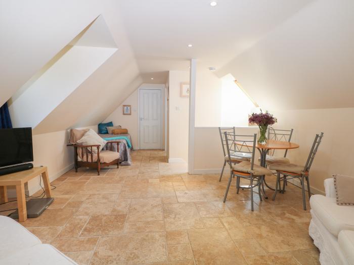 The Annexe is in Petworth, in West Sussex. One-bedroom annexe, ideal for a couple. Countryside views