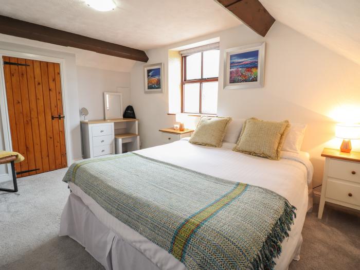 Gamekeepers Cottage in Rowen, in Conwy. In National Park. Three-bedroom barn conversion with garden.