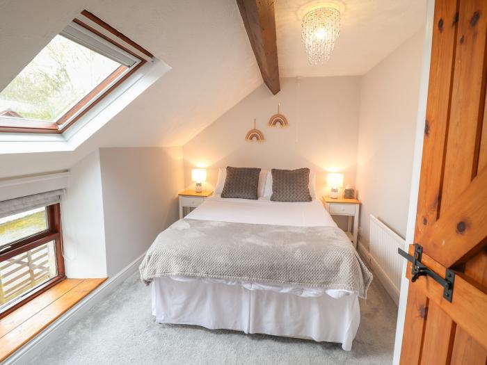 Gamekeepers Cottage in Rowen, in Conwy. In National Park. Three-bedroom barn conversion with garden.