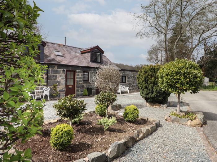 Hay Cottage in Rowen, Conwy in North Wales. One bedroom barn conversion, ideal for a couple. Stylish