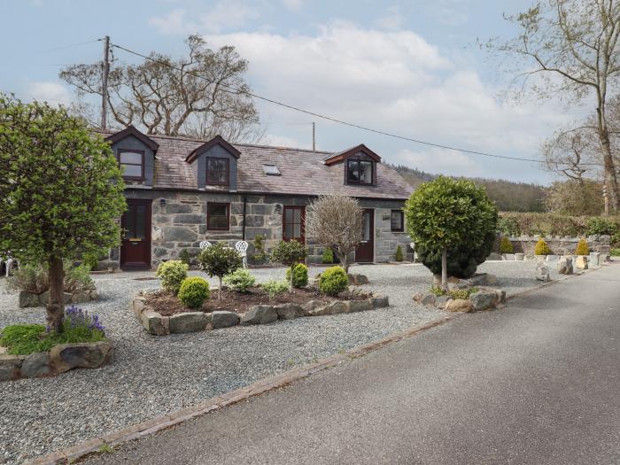 Hay Cottage in Rowen, Conwy in North Wales. One bedroom barn conversion, ideal for a couple. Stylish