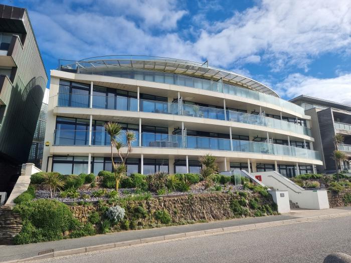 Fistral Pearl, Newquay