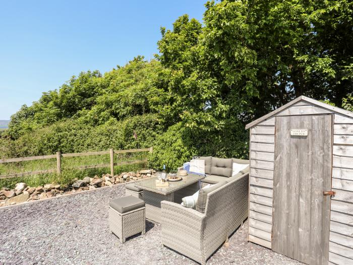 Tan Y Fynwent in Abersoch, Gwynedd, dog-friendly, enclosed garden, close to beach, garden furniture.