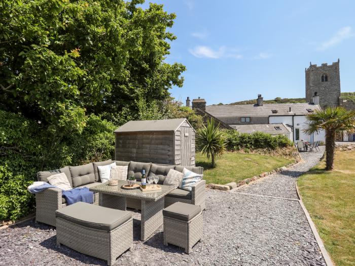 Tan Y Fynwent in Abersoch, Gwynedd, dog-friendly, enclosed garden, close to beach, garden furniture.